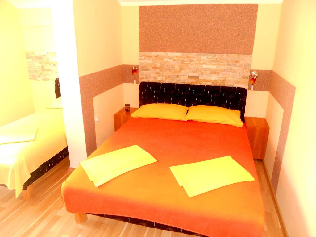 Apartments Marijana Tivat Oda fotoğraf